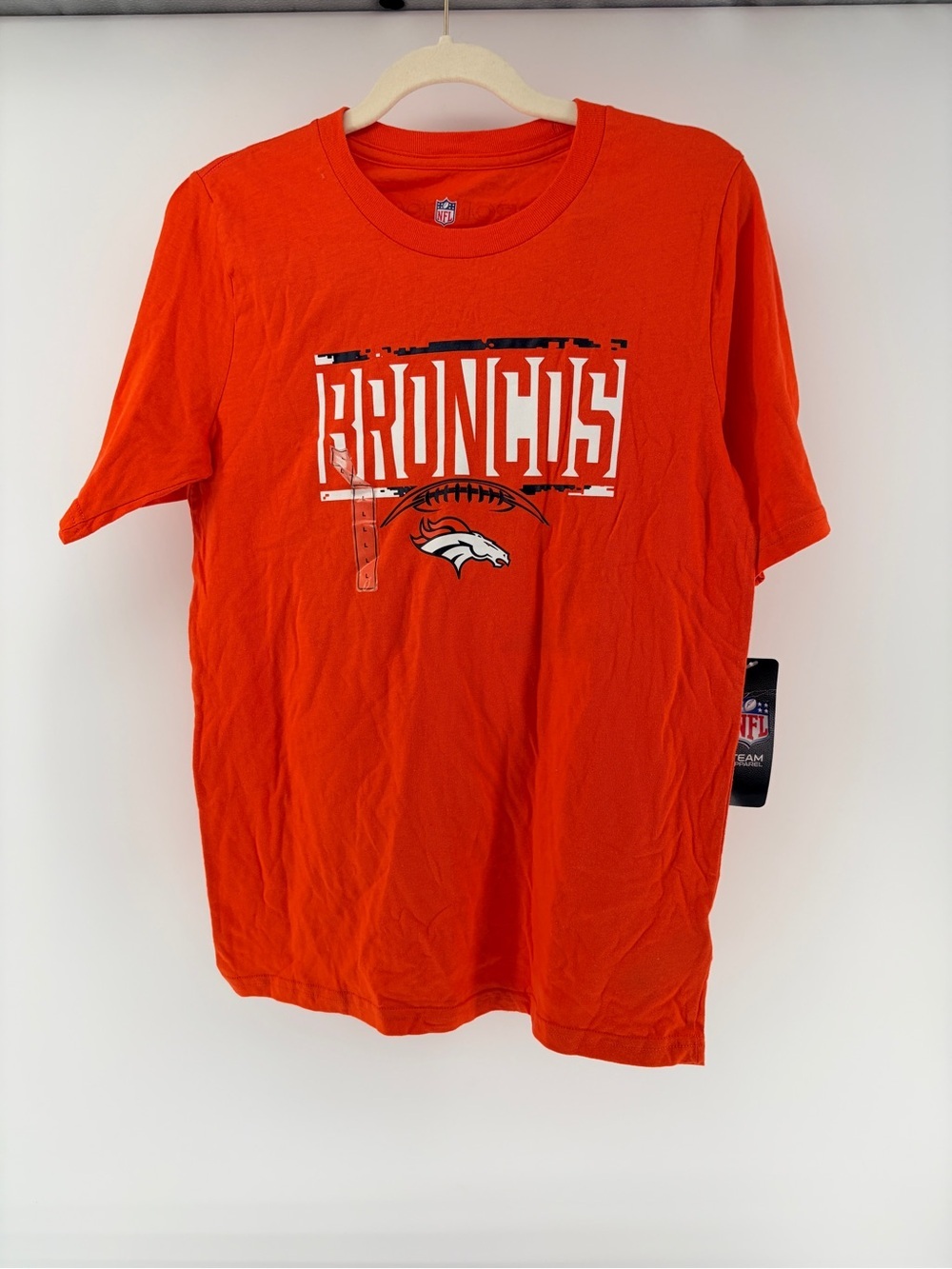 Youth Boys Denver Broncos T Shirt NWT Large 14-16 NFL Apparel
